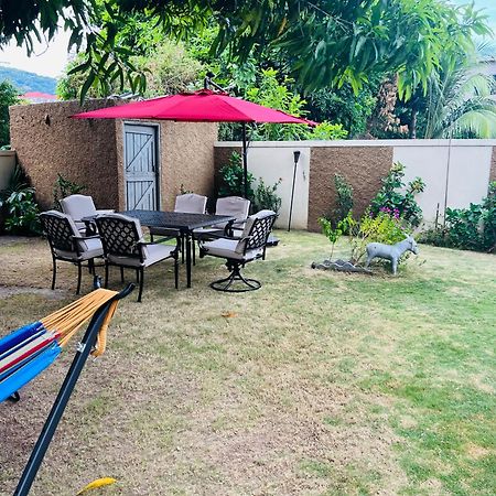 Kingston Oasis One Bedroom Bagian luar foto