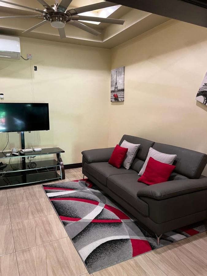 Kingston Oasis One Bedroom Bagian luar foto